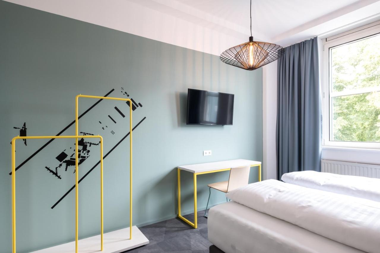 Airbase Hotel Карлсдорф бей Грац Екстериор снимка